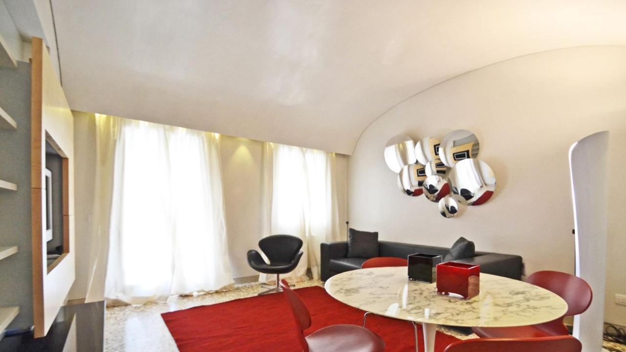 Ai Bareteri Luxury Canal View Veneza Exterior foto