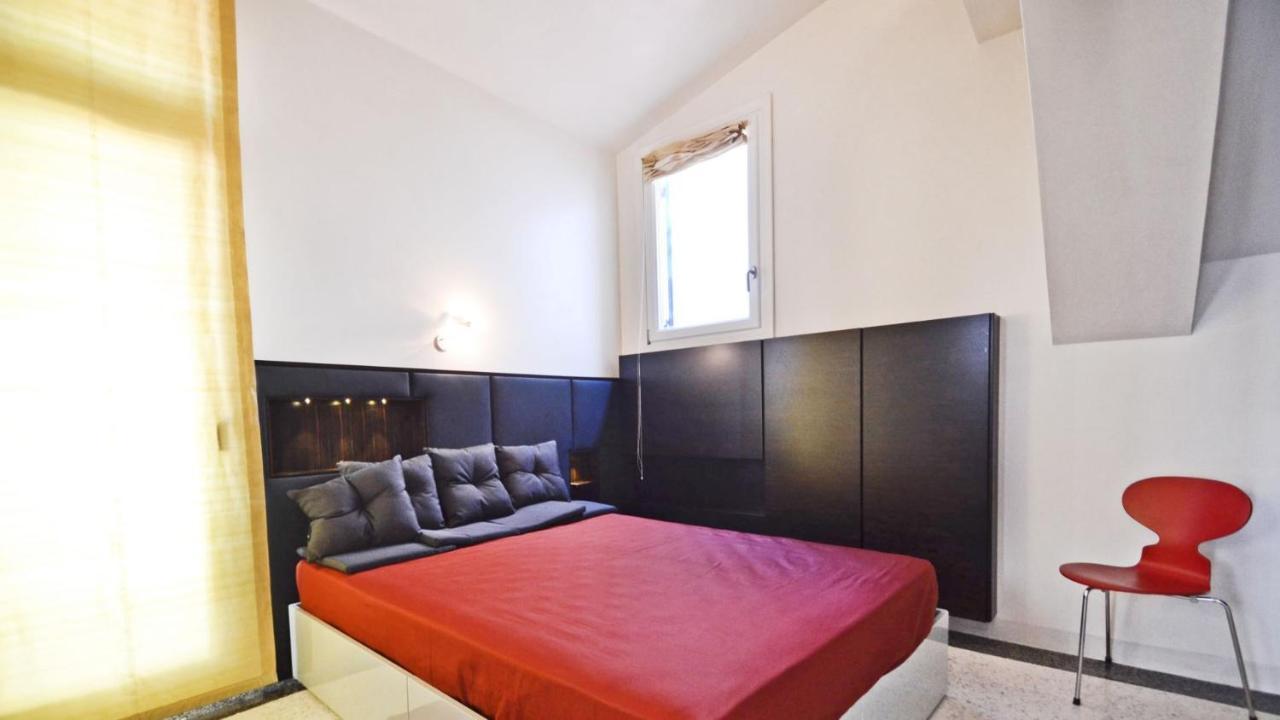 Ai Bareteri Luxury Canal View Veneza Exterior foto